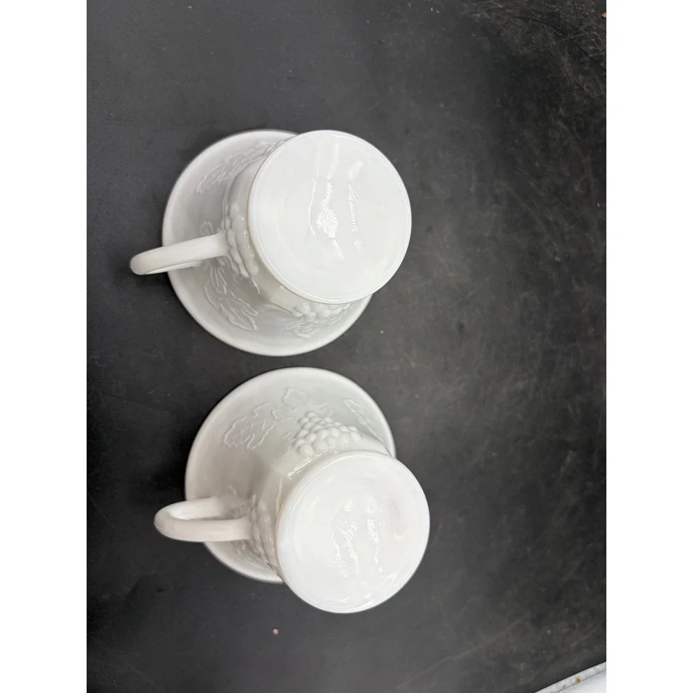 Westmoreland Milk Glass Paneled Grape Snack Set 2 Cups 2 Plates‎ Vintage White